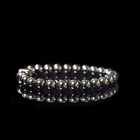 Black Onyx 8mm polished silver reflection angle - classic protection stone bracelet